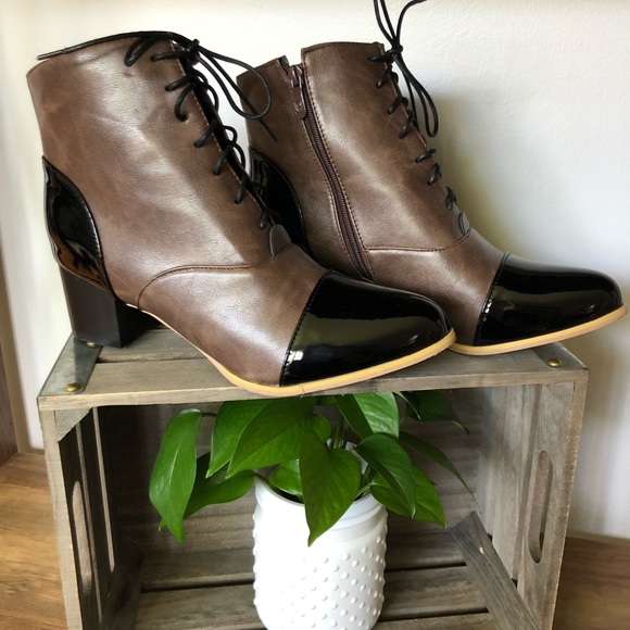 Shoes - Ankle boots